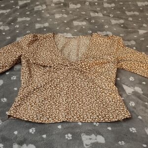 Abercrombie & Fitch Tan Floral Long Sleeve Twist Front Size Medium